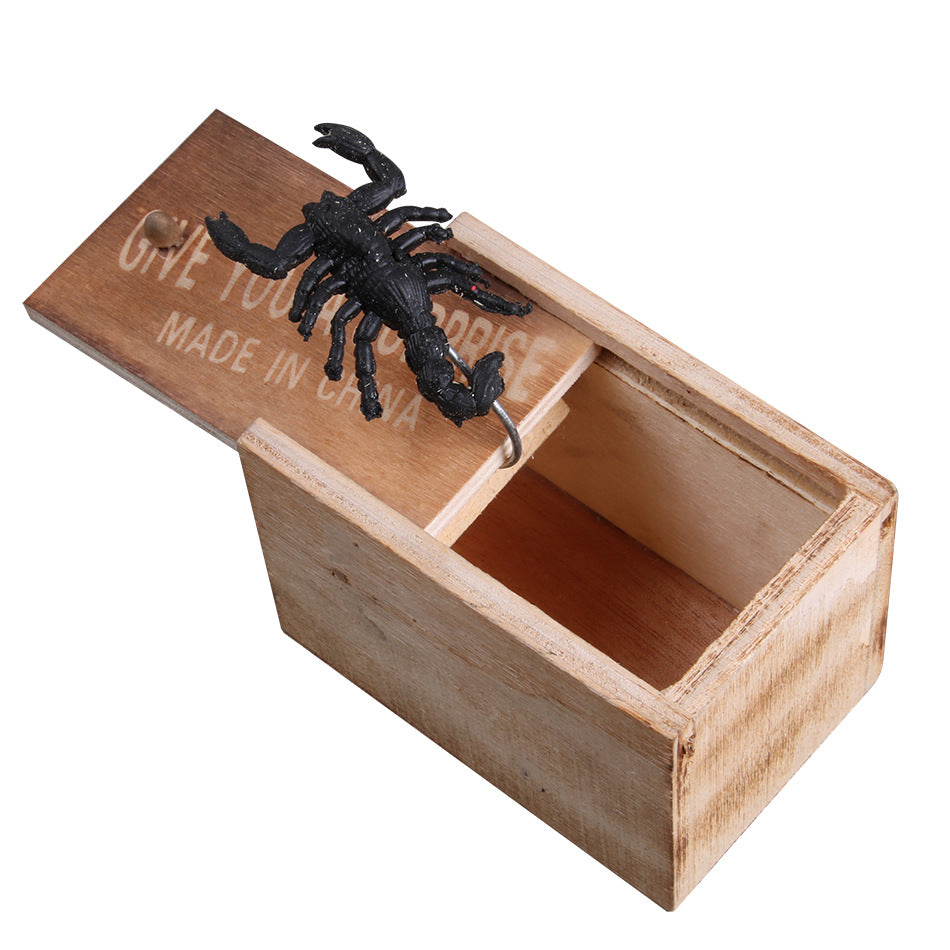 Prank Spider Wooden Scare Box Trick Play Joke Lifelike Surprise April Fools' Day Funny Novelty Toys Gags Practical Gifts CJ
