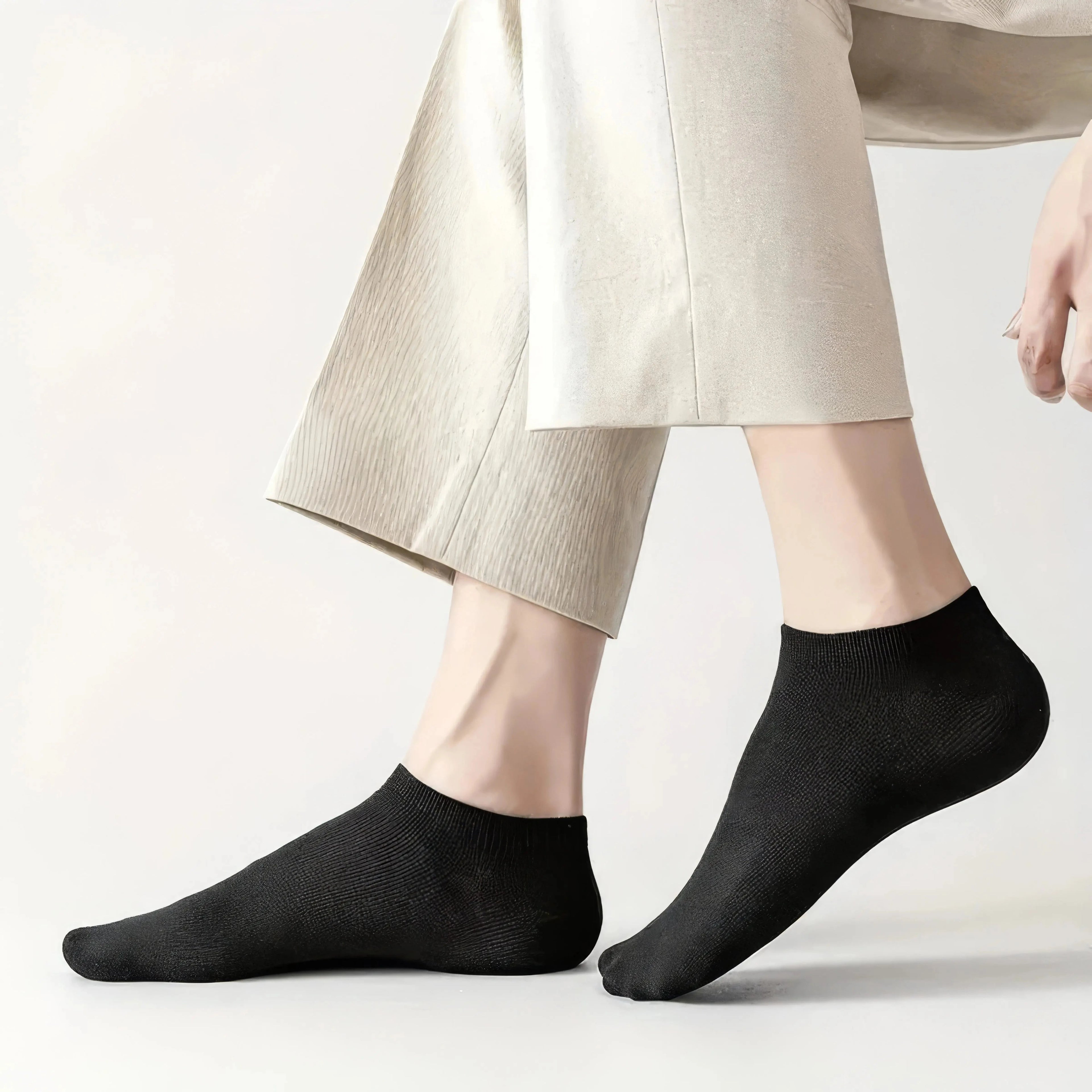 5 Pairs of Classic Black, White, and Gray Socks, High Elasticity and Comfort, Suitable for Sports and Daily Wear Shopifynow