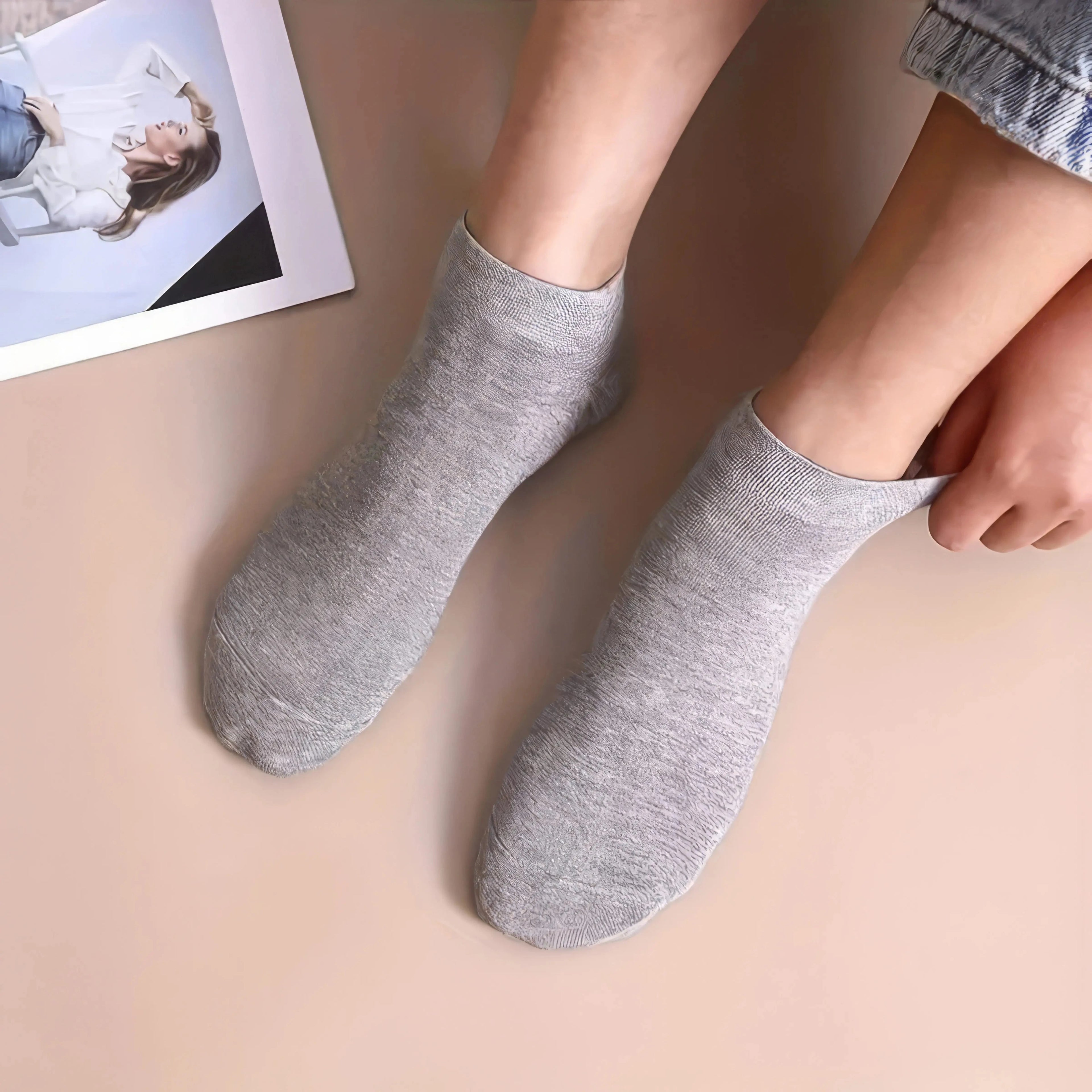 5 Pairs of Classic Black, White, and Gray Socks, High Elasticity and Comfort, Suitable for Sports and Daily Wear Shopifynow