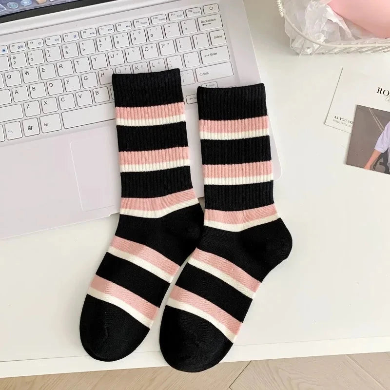 5 Pairs of Cozy Patchwork Crew Socks - Soft, Breathable, and Comfy Mid Tube Socks for Fall & Winter - Hand Washable Shopifynow
